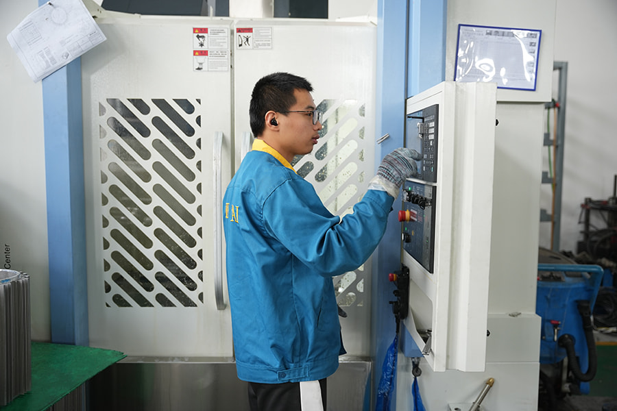 Megmunkáló központ