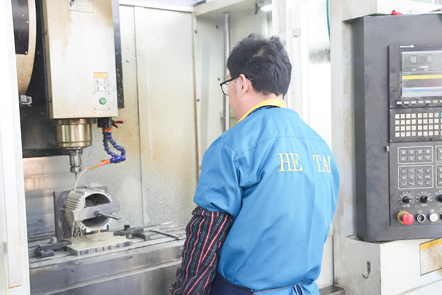 Megmunkáló központ